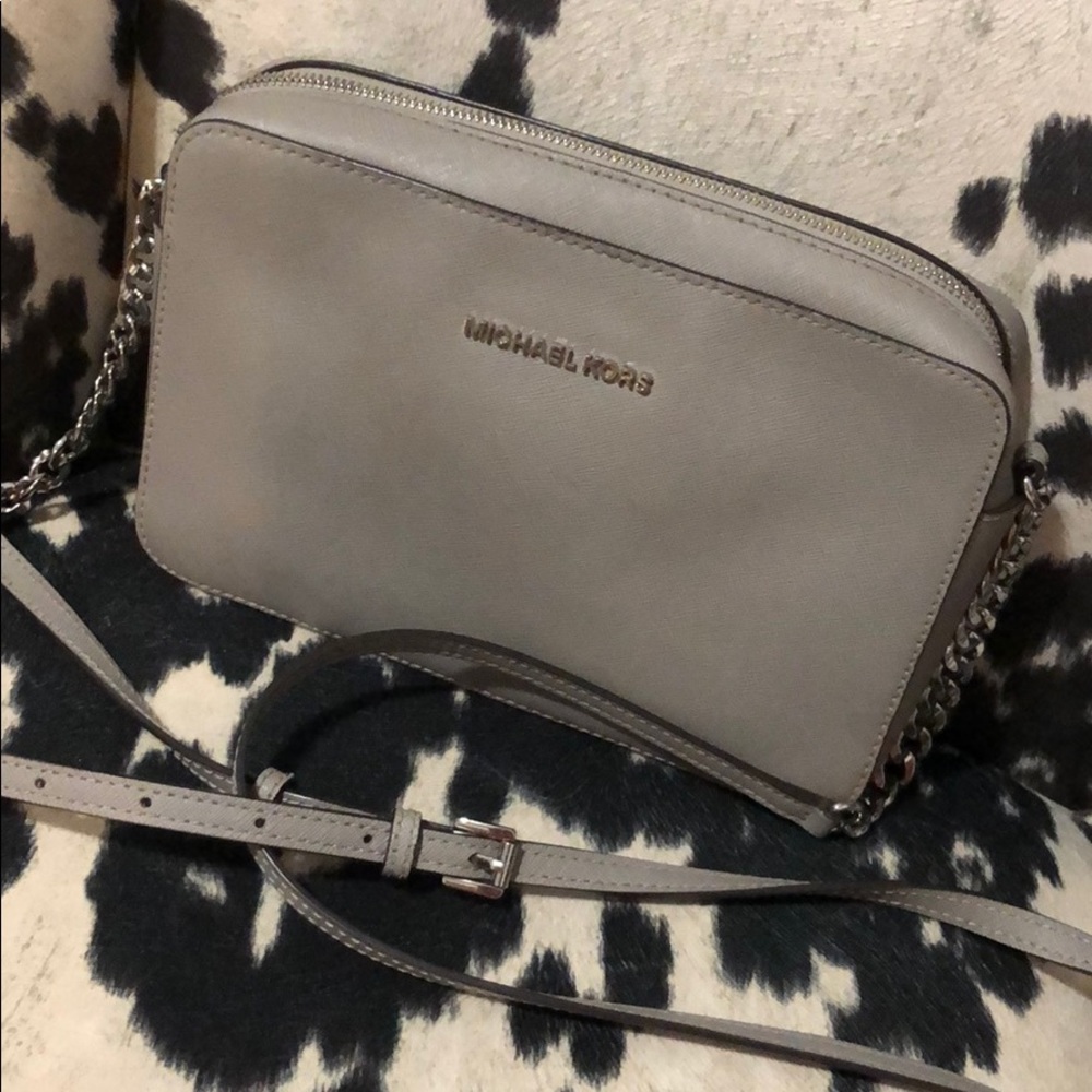 Flash Sale!! Michael Kors Jet Set Large Saffiano